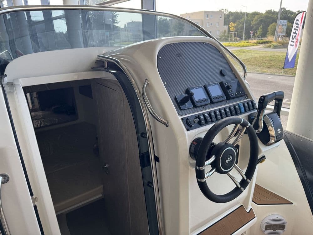 NUOVA JOLLY PRINCE 28 SPORT CABINE - Photo 5