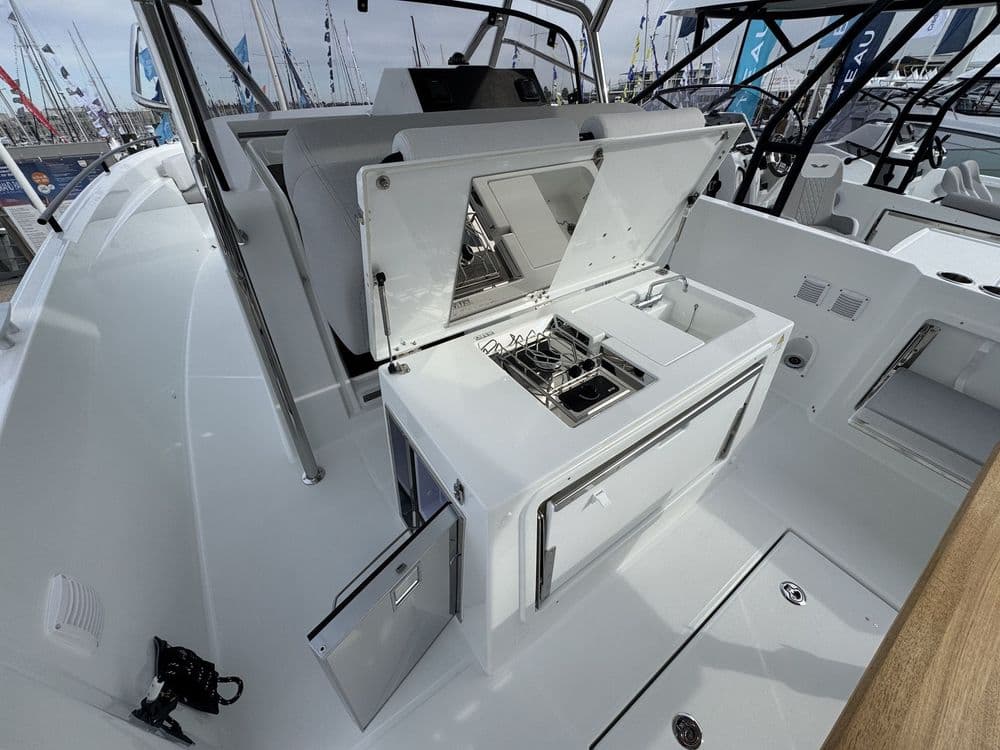 BENETEAU FLYER 9 SPACEDECK - Photo 14