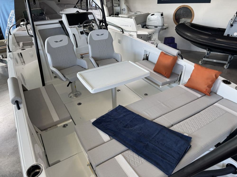 BENETEAU FLYER 8 SPACEDECK V2 - Photo 5