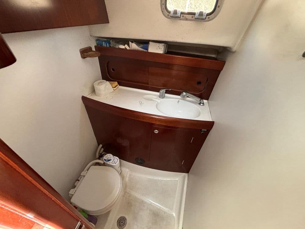 BENETEAU ANTARES SERIE 9 - Photo 18
