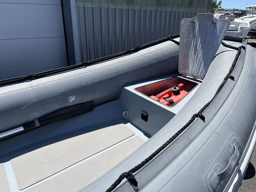 AB INFLATABLES A 13 - Photo 4