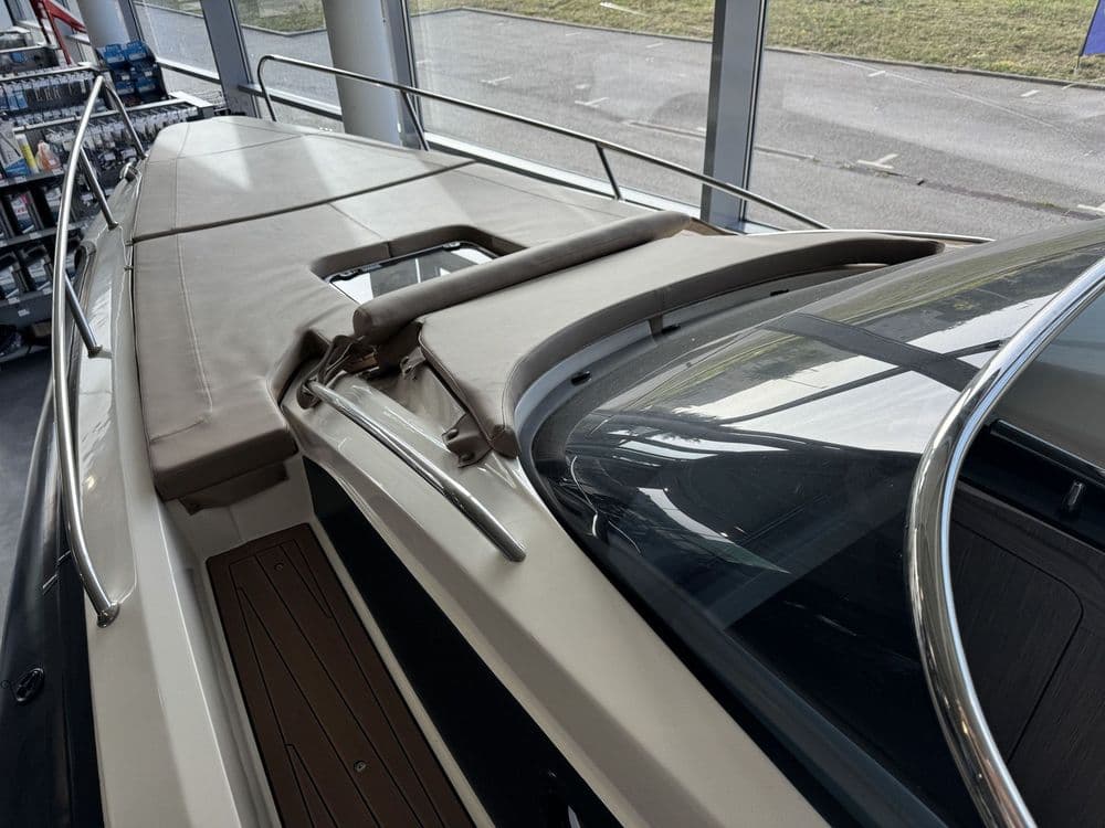 NUOVA JOLLY PRINCE 28 SPORT CABINE - Photo 14
