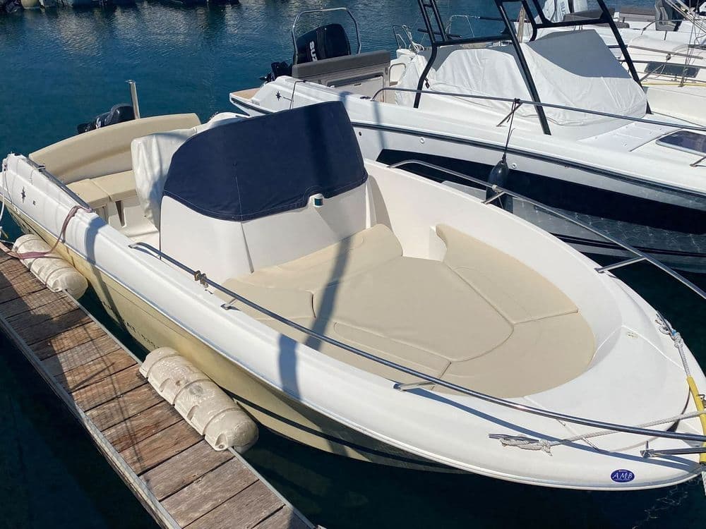 JEANNEAU CAP CAMARAT 635 STYLE - Photo 1