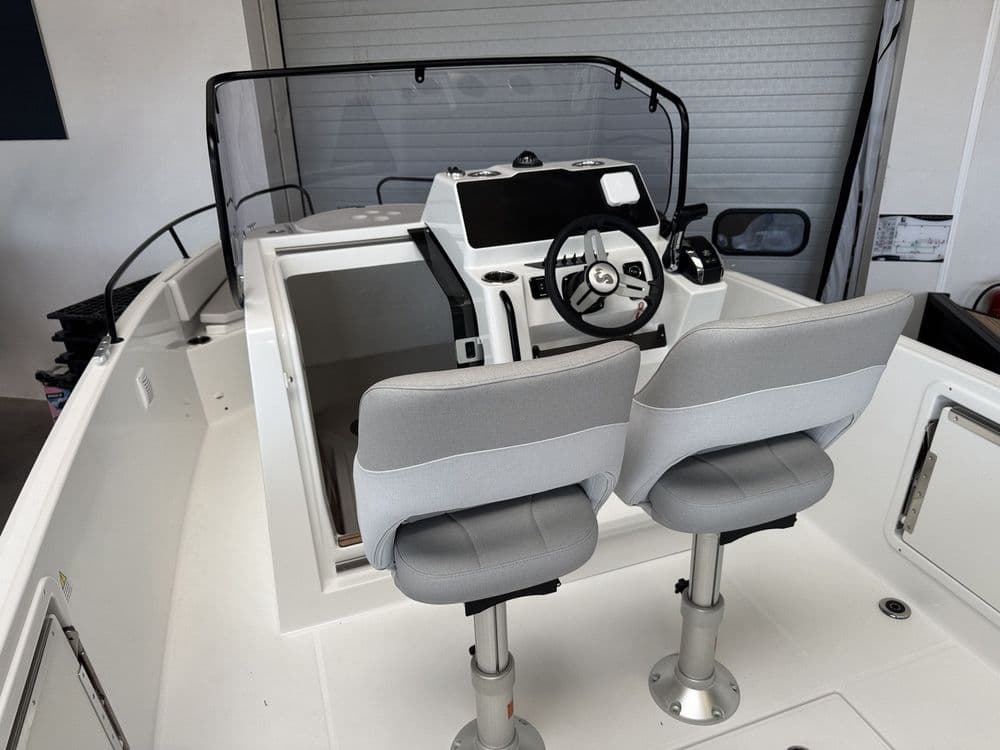 BENETEAU FLYER 7 SPACEDECK Pilot Edition - Photo 9