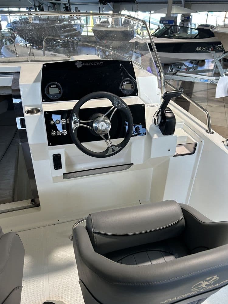 PACIFIC CRAFT 630 SUN CRUISER - Photo 4