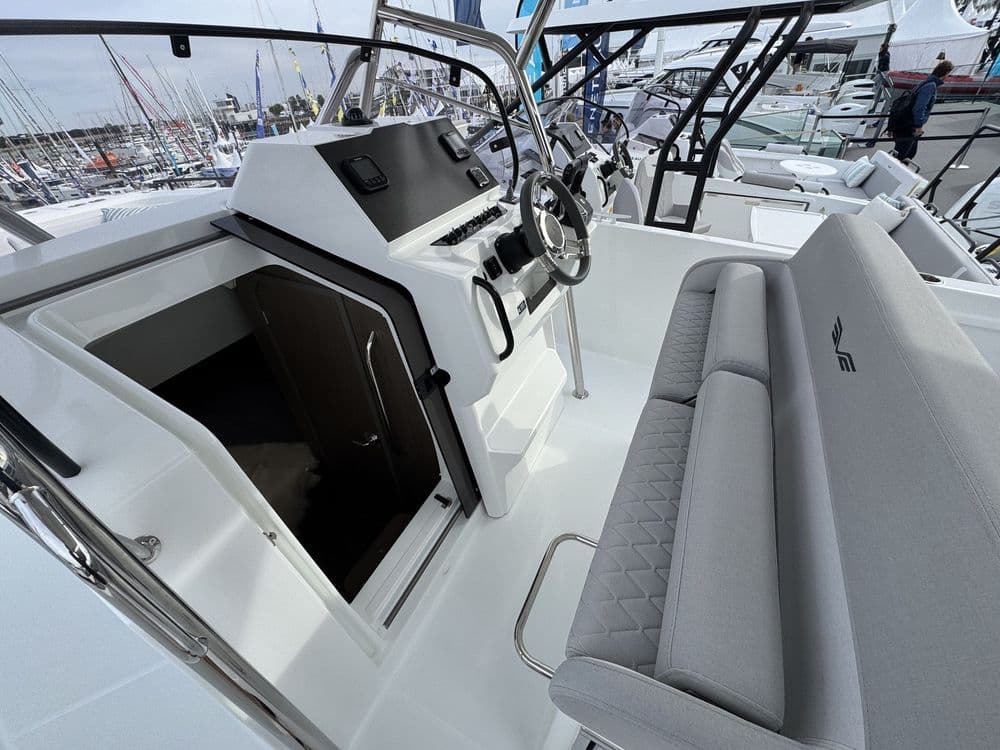 BENETEAU FLYER 9 SPACEDECK - Photo 15