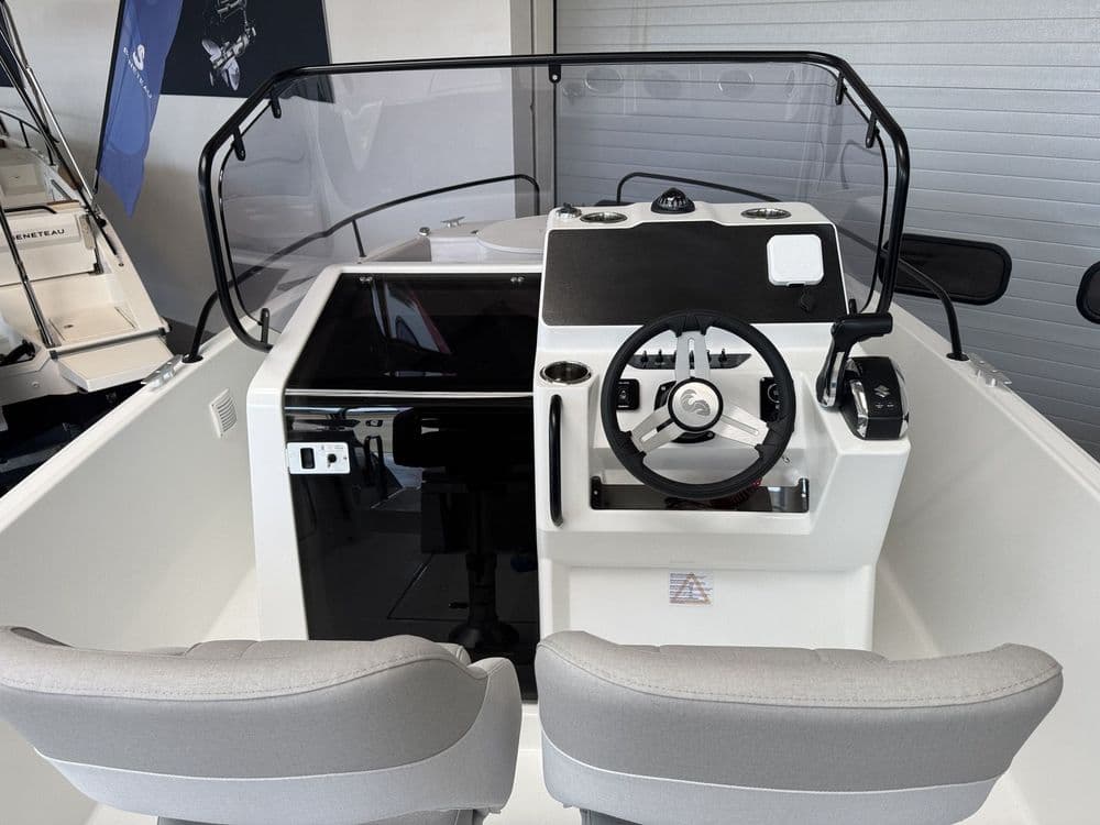 BENETEAU FLYER 7 SPACEDECK Pilot Edition - Photo 10