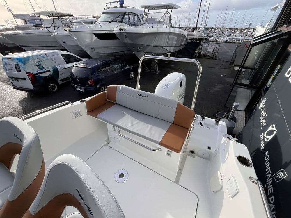 BENETEAU FLYER 6 SPACEDECK - Photo 7