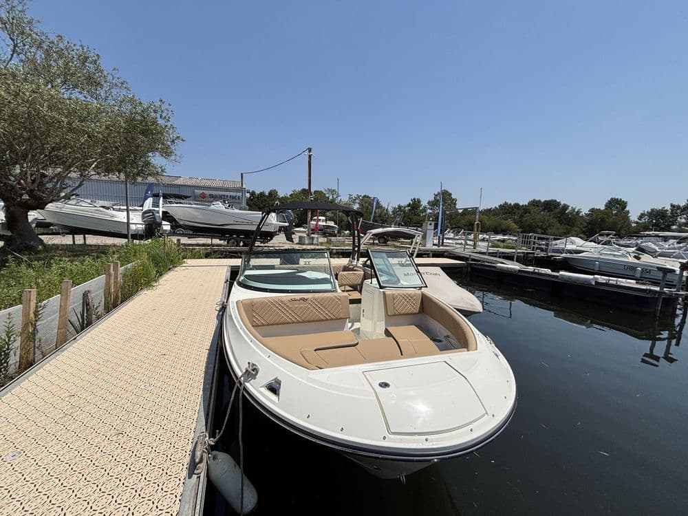 SEA RAY 230 SDX OB - Photo 5