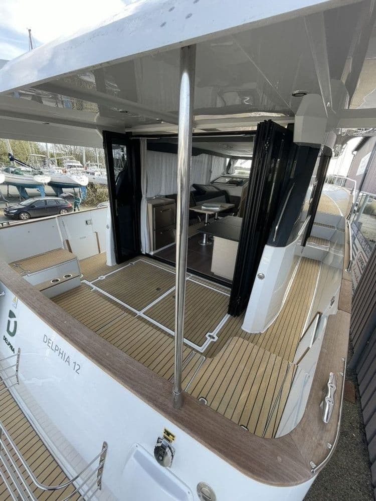 DELPHIA 12 SEDAN - Photo 5