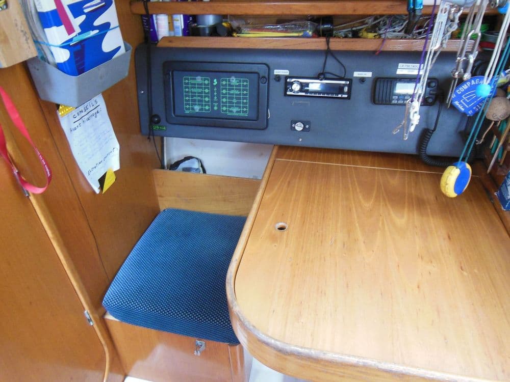 BENETEAU OCÉANIS 320 - Photo 9
