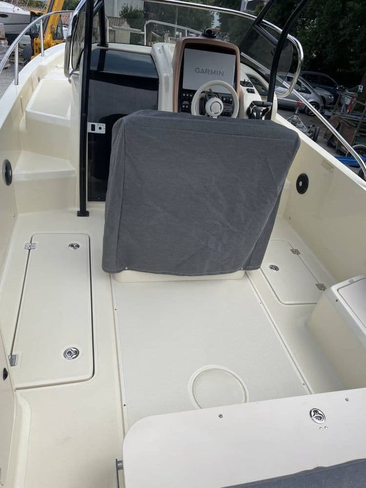 INVICTUS 270 CX - Photo 7