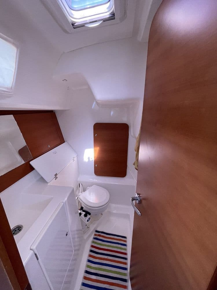 DUFOUR YACHTS DUFOUR 335 - Photo 19