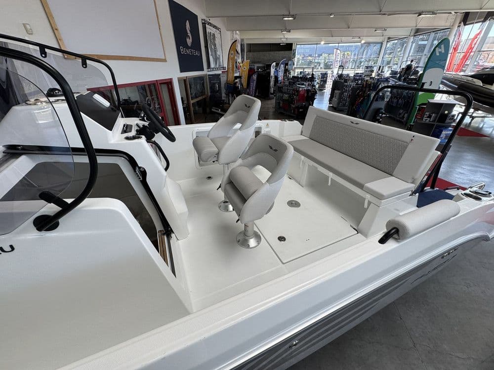 BENETEAU FLYER 7 SPACEDECK Pilot Edition - Photo 3