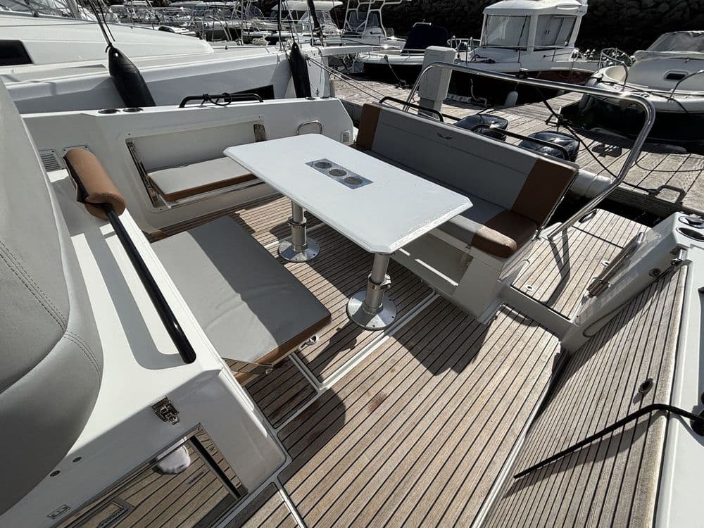 BENETEAU Flyer 9 Spacedeck - Photo 9