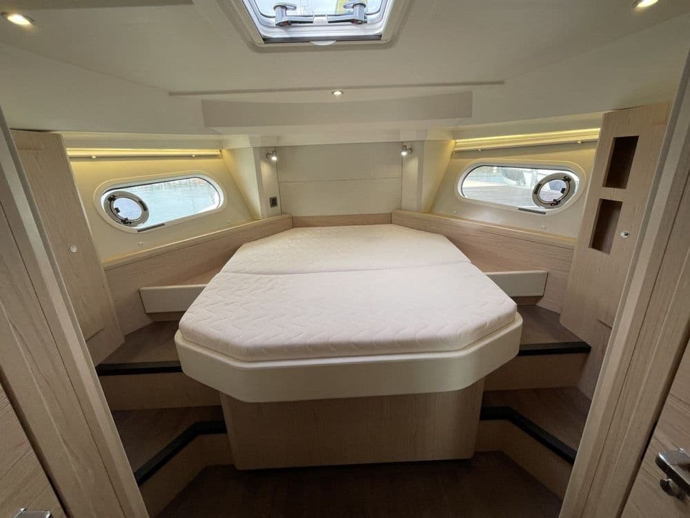 BENETEAU Swift Trawler 41 fly - Photo 28