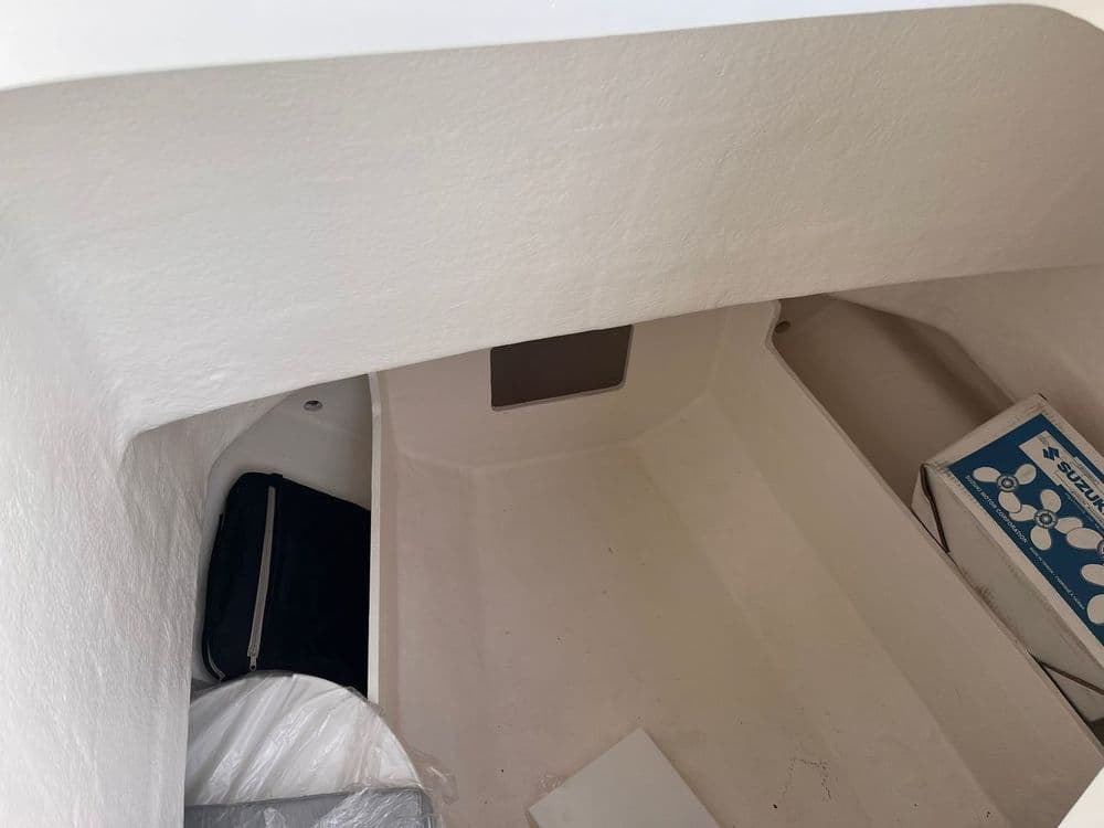 BENETEAU FLYER 6 SPACEDECK - Photo 9