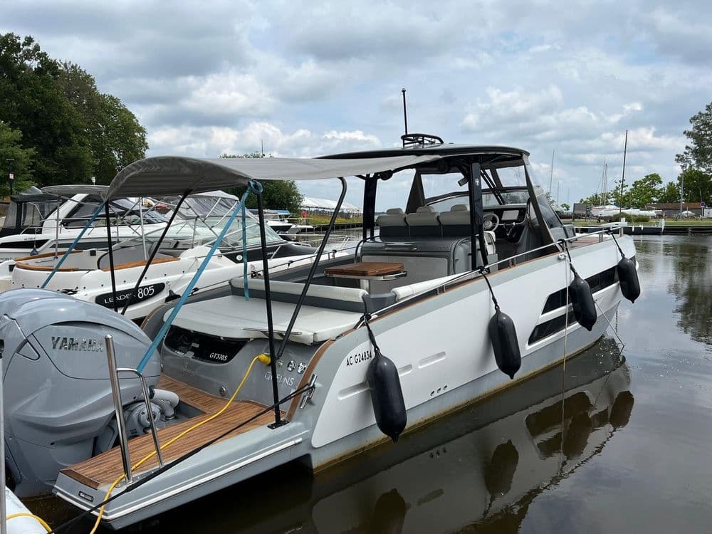INVICTUS 370GTS - Photo 7
