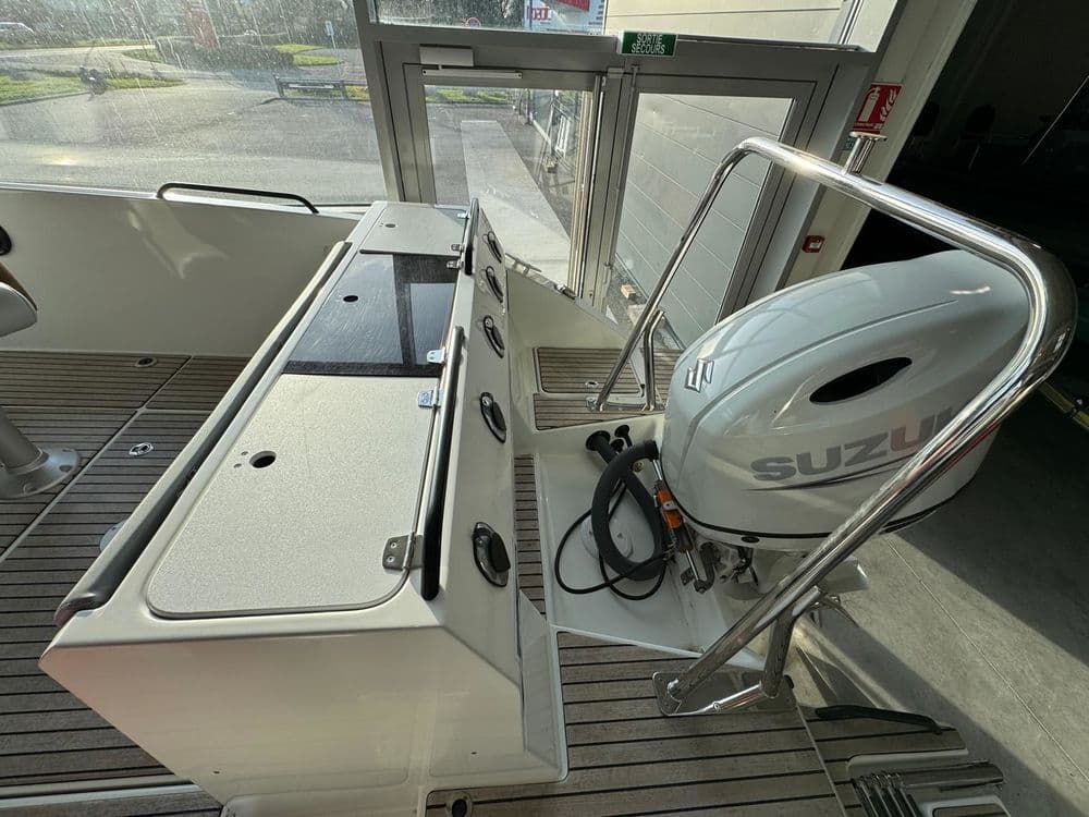 BENETEAU Flyer 7 Spacedeck Fishing - Photo 4