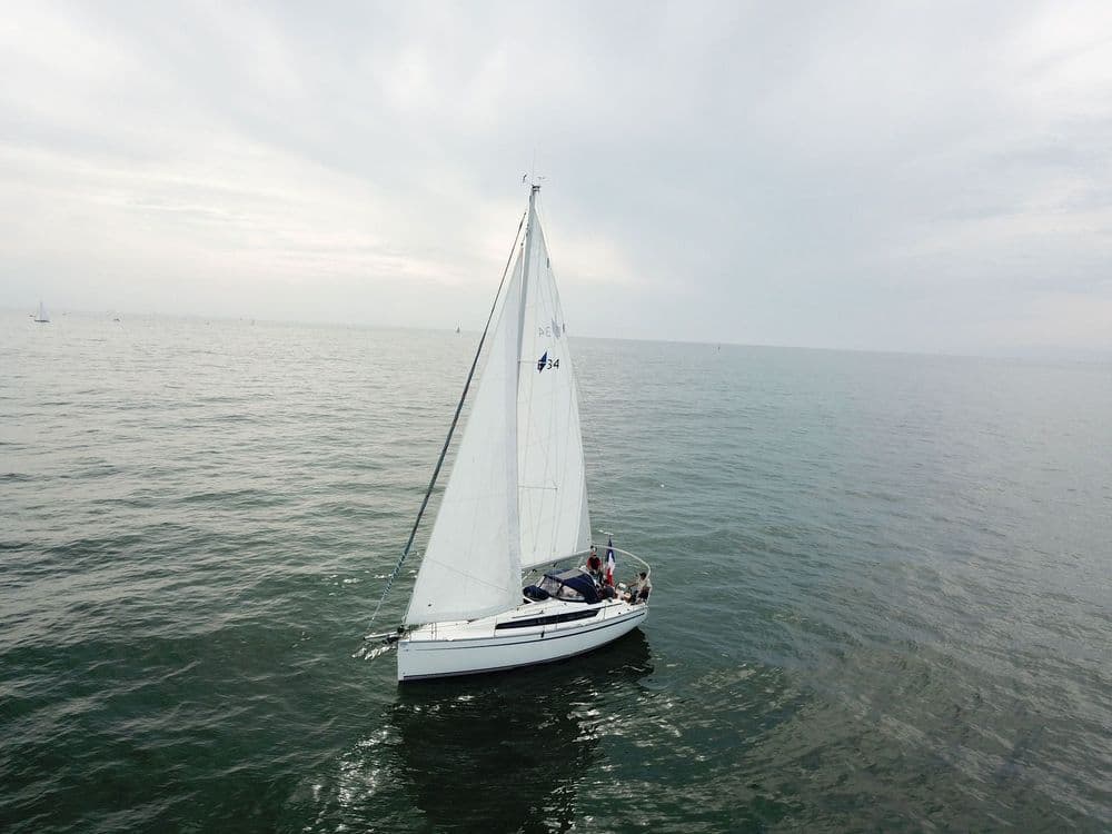 BAVARIA 34 CRUISER - Photo 1