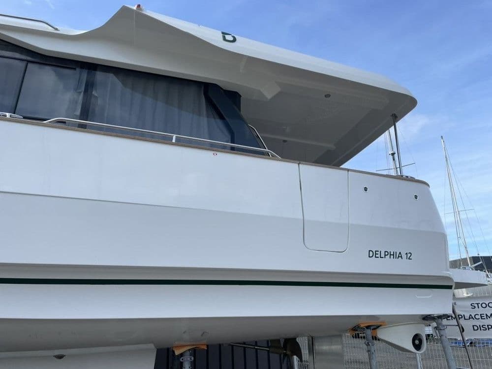 DELPHIA 12 SEDAN - Photo 24