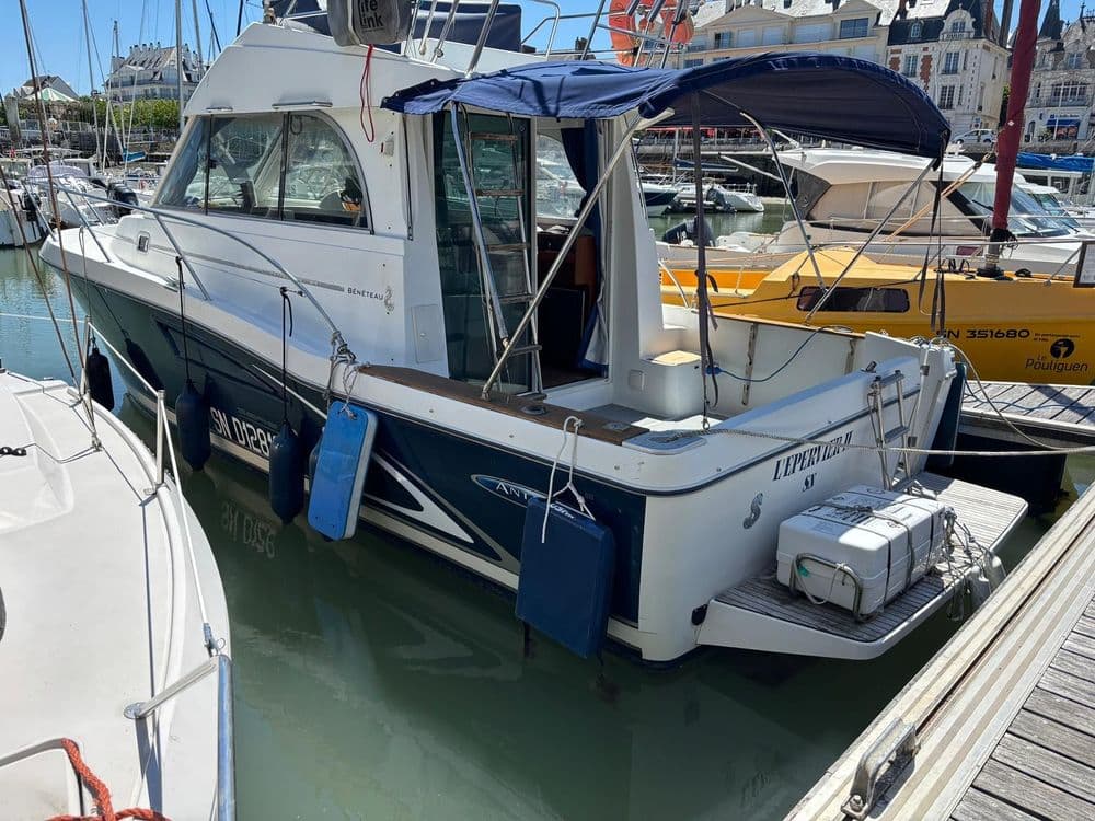 BENETEAU ANTARES SERIE 9 - Photo 1