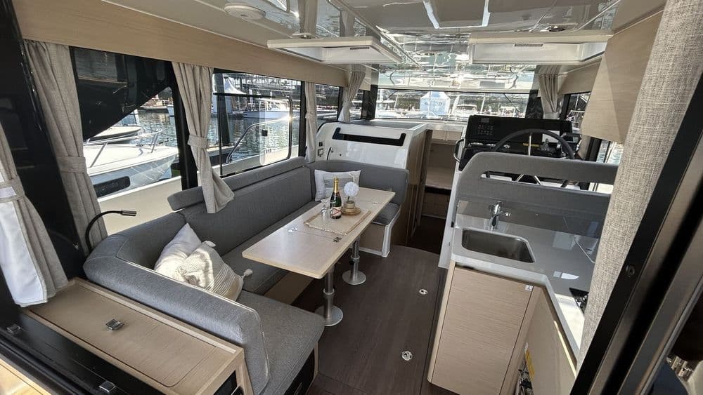 DELPHIA 11 SEDAN - Photo 8