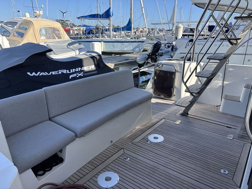 BENETEAU SWIFT TRAWLER 48 - Photo 3