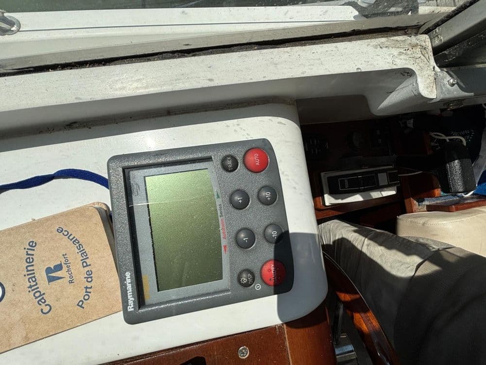BENETEAU ANTARES SERIE 9 - Photo 23