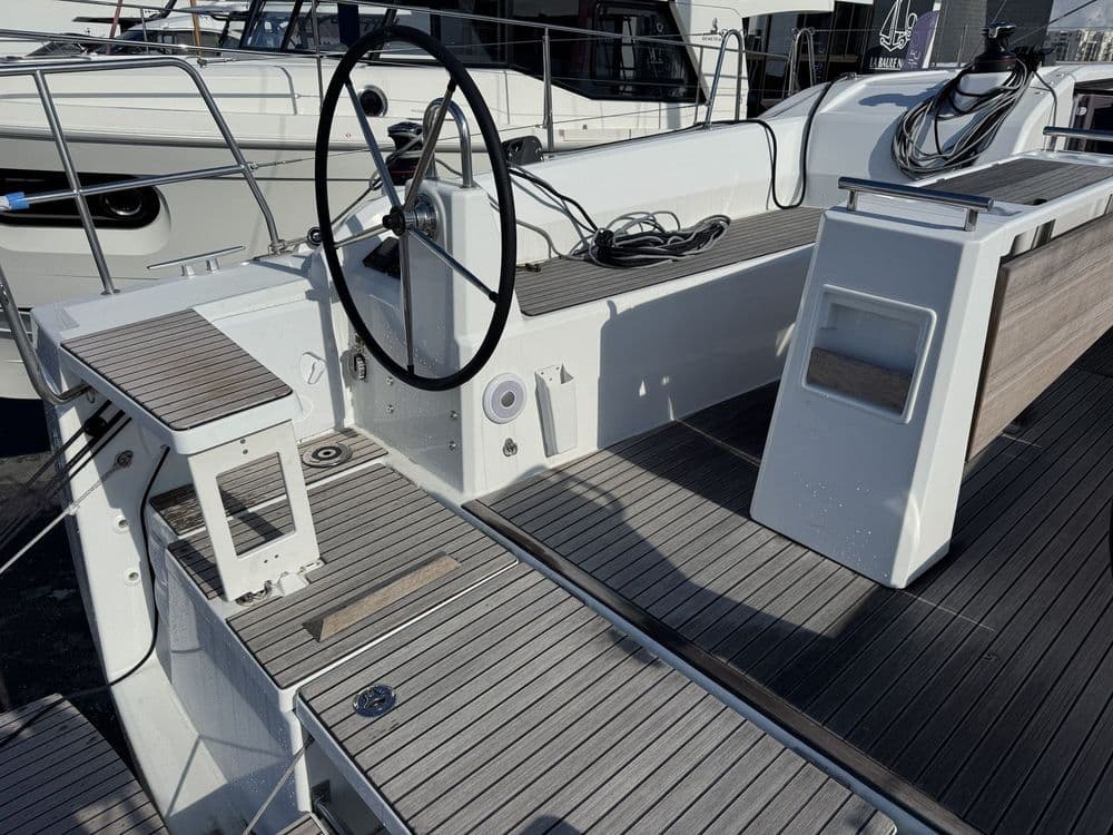 BENETEAU OCEANIS 37,1 - Photo 11