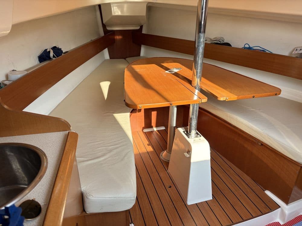 JEANNEAU SUN 2500 - Photo 8