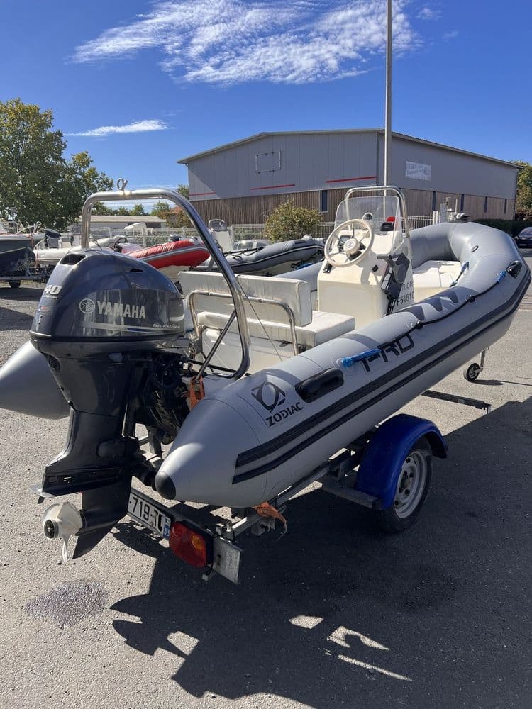 ZODIAC PRO 420 + YAMAHA 40 CV - Photo 1