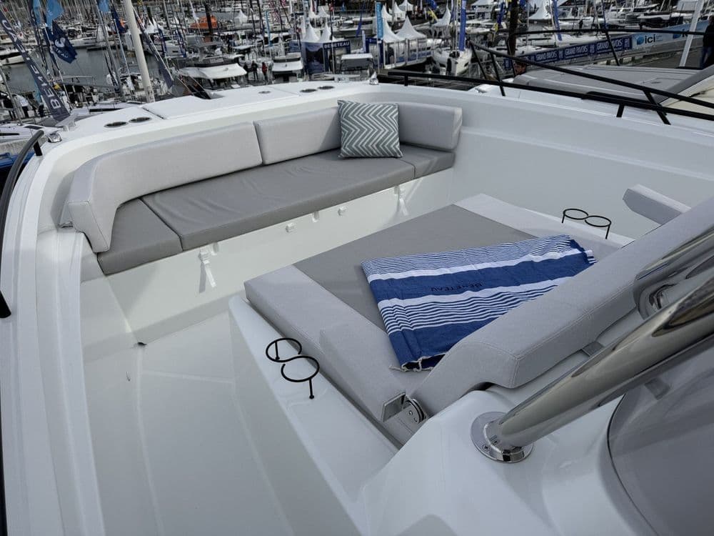 BENETEAU FLYER 9 SPACEDECK - Photo 19