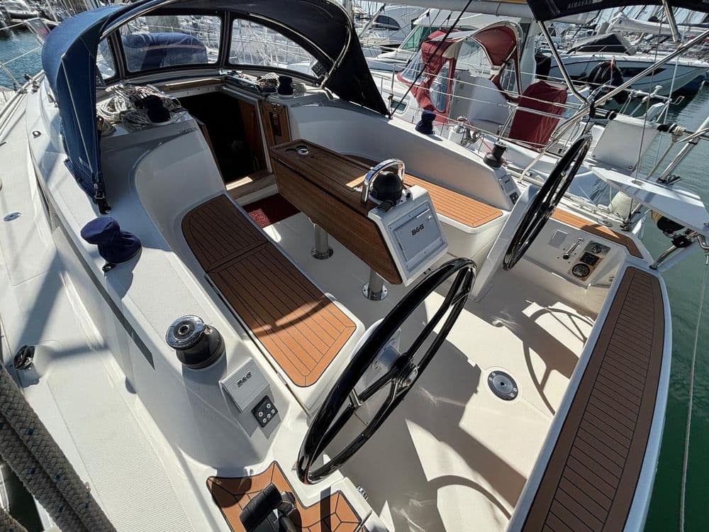 BAVARIA 34 CRUISER - Photo 8