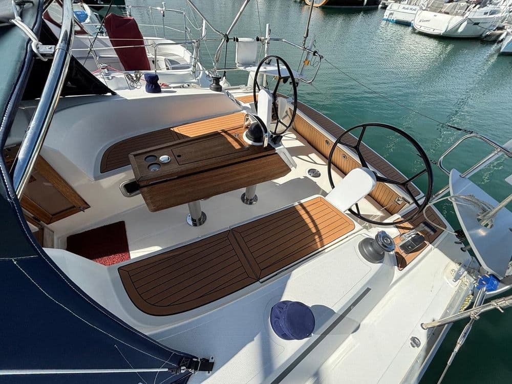 BAVARIA 34 CRUISER - Photo 4