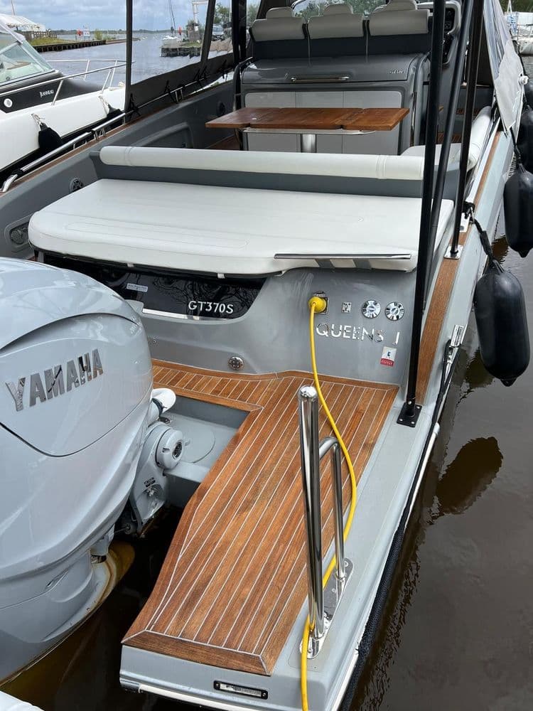 INVICTUS 370GTS - Photo 4