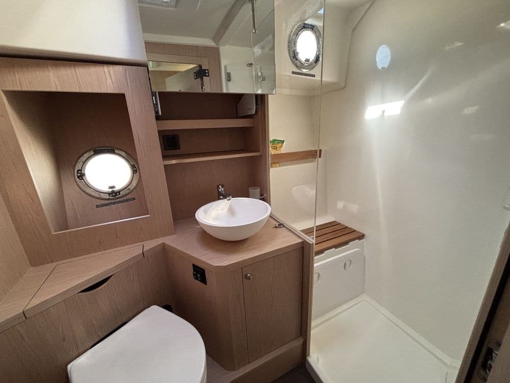BENETEAU SWIFT TRAWLER 48 - Photo 6