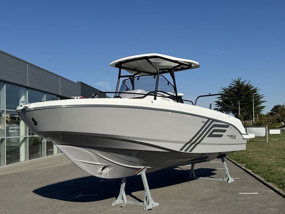 FLYER 8 SPACEDECK V2