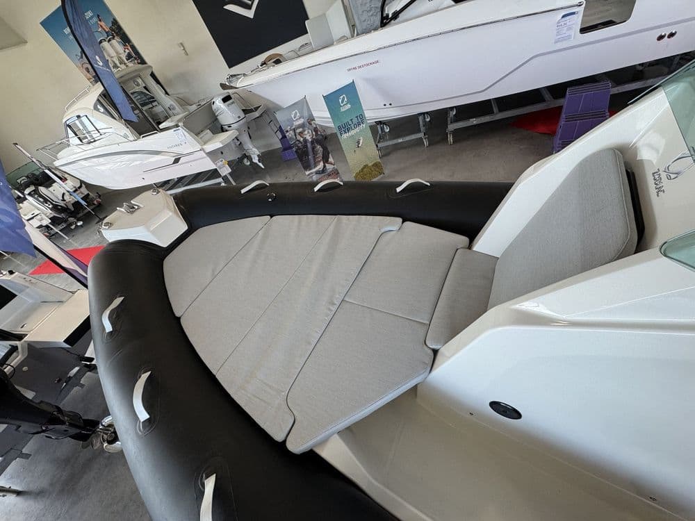 ZODIAC MEDLINE 6.8 NEO - Photo 3