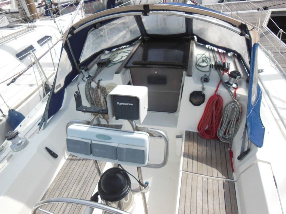 BENETEAU OCÉANIS 320 - Photo 3