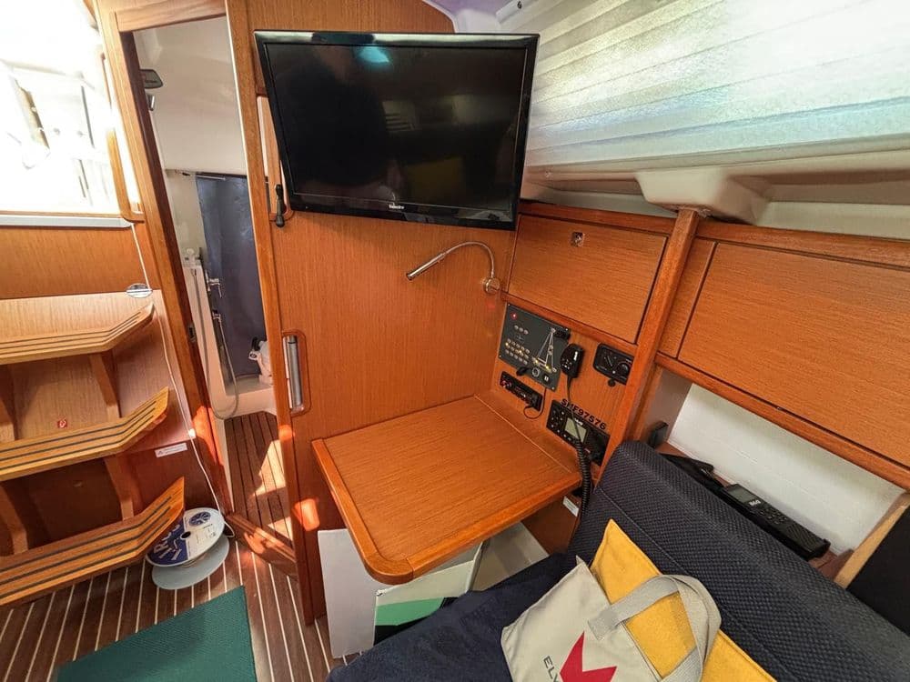 BAVARIA 34 CRUISER - Photo 10