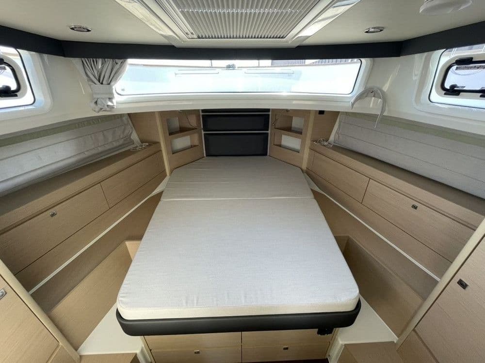 DELPHIA 12 SEDAN - Photo 9