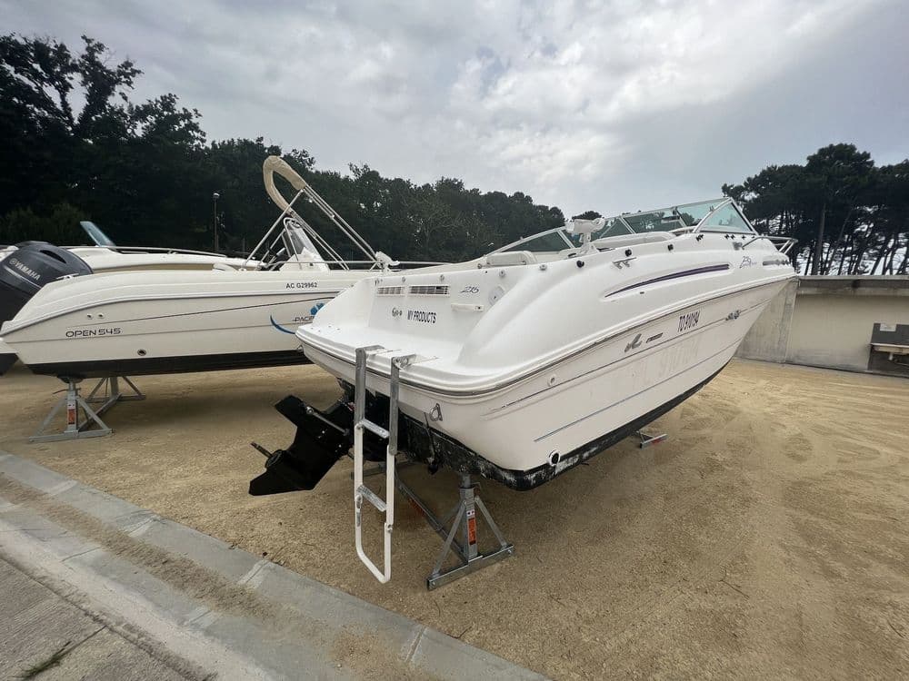 SEA RAY 215 EXPRES CRUISER - Photo 4