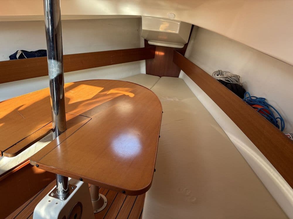 JEANNEAU SUN 2500 - Photo 9