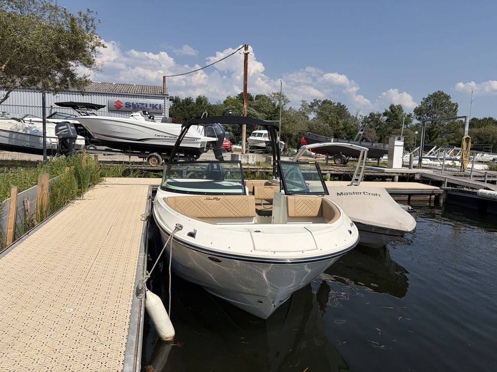 SEA RAY 230 SDX OB - Photo 2