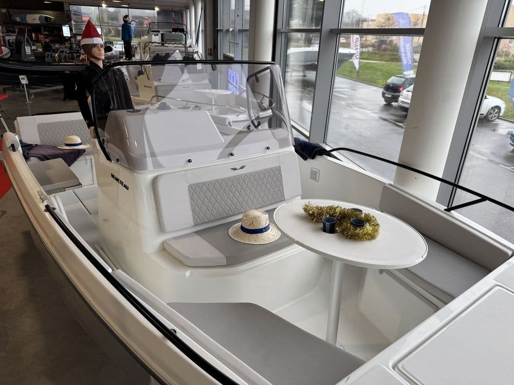 BENETEAU FLYER 7 SPACEDECK - Photo 16