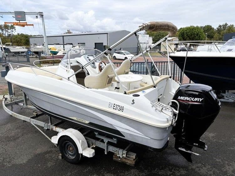 BENETEAU FLYER 550 SUNDECK - Photo 14