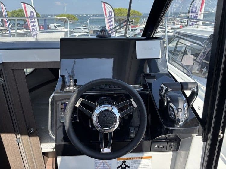 JEANNEAU MERRY FISHER 895 S² - Photo 7