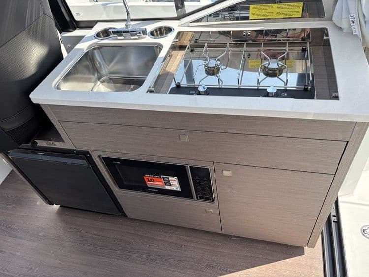 JEANNEAU MERRY FISHER 895 S² - Photo 14
