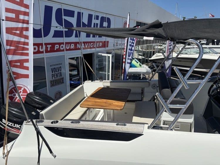 BENETEAU FLYER 8.8 - Photo 15